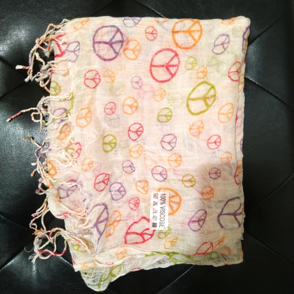 NWOT Peace Sign Scarf ☮️☮️☮️